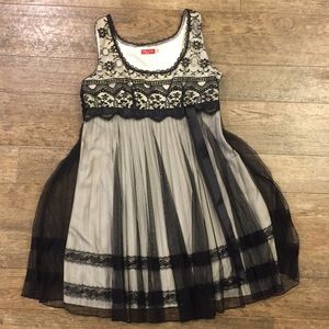 NWOT black and white formal dress